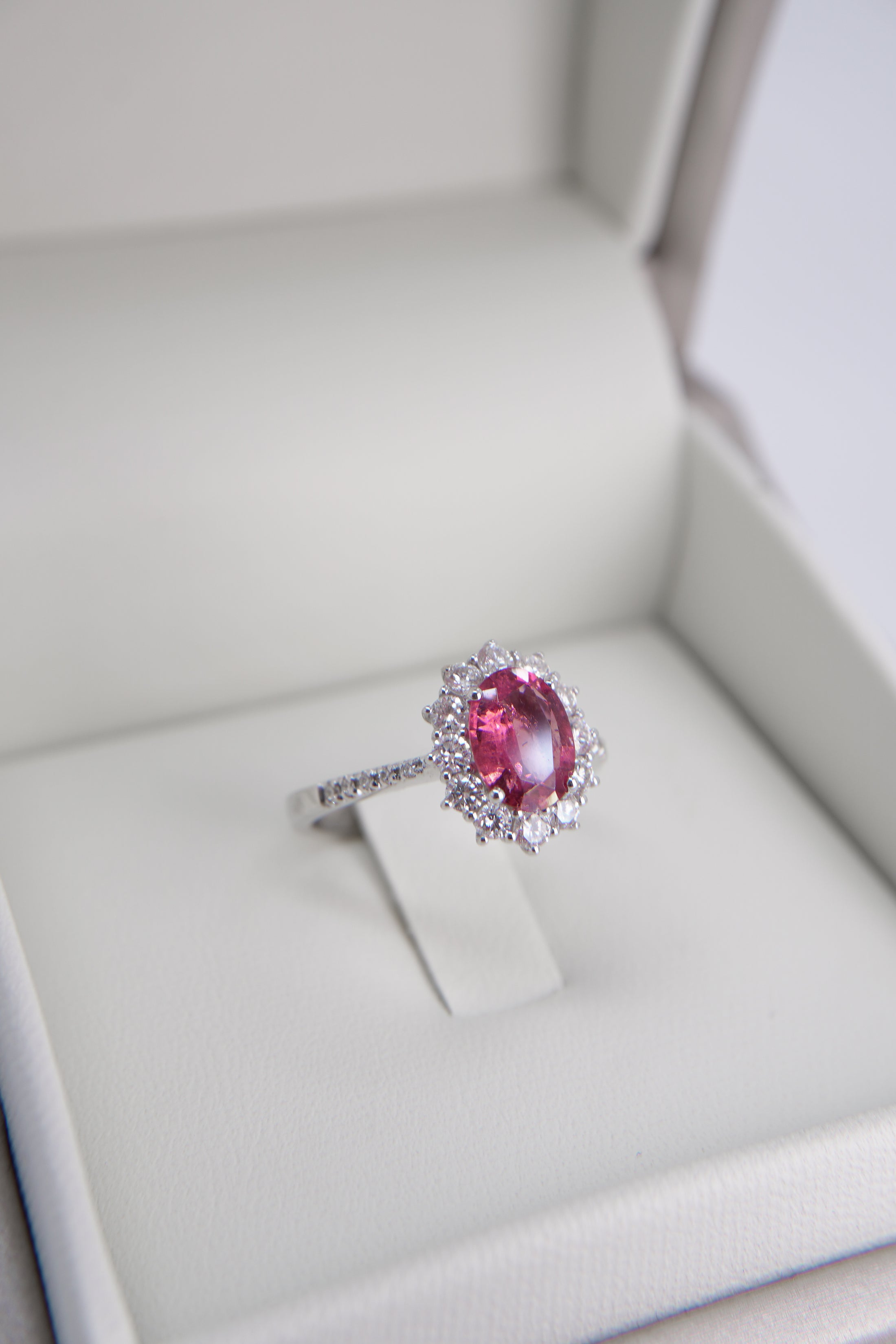 Anello con tormalina 1,20 ct