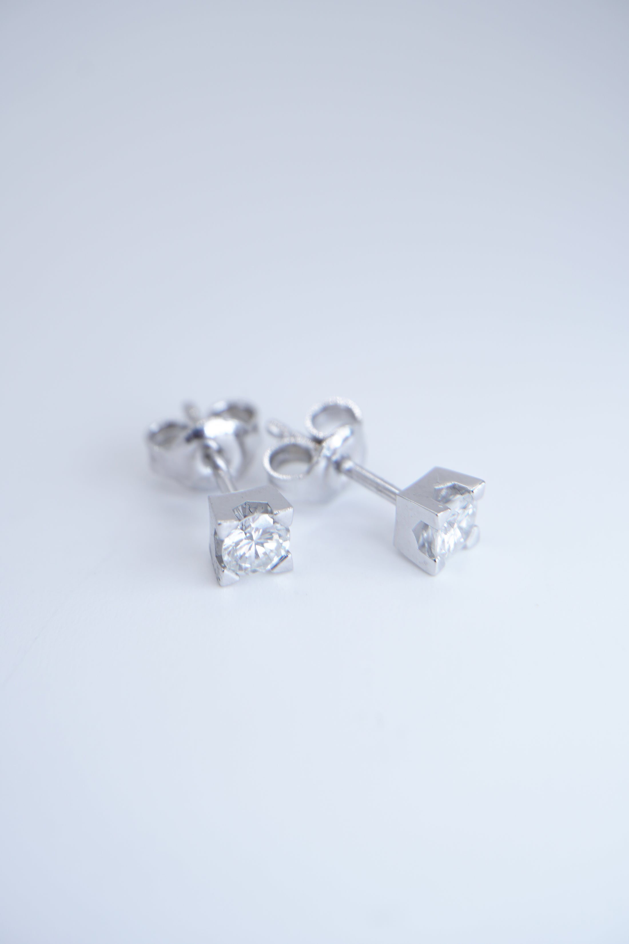 Orecchini con Diamanti punto luce