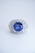 Carica l'immagine nel visualizzatore della galleria, Anello con Zaffiro e Diamanti 8ct

