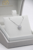 Load image into Gallery viewer, Pendant with diamonds
