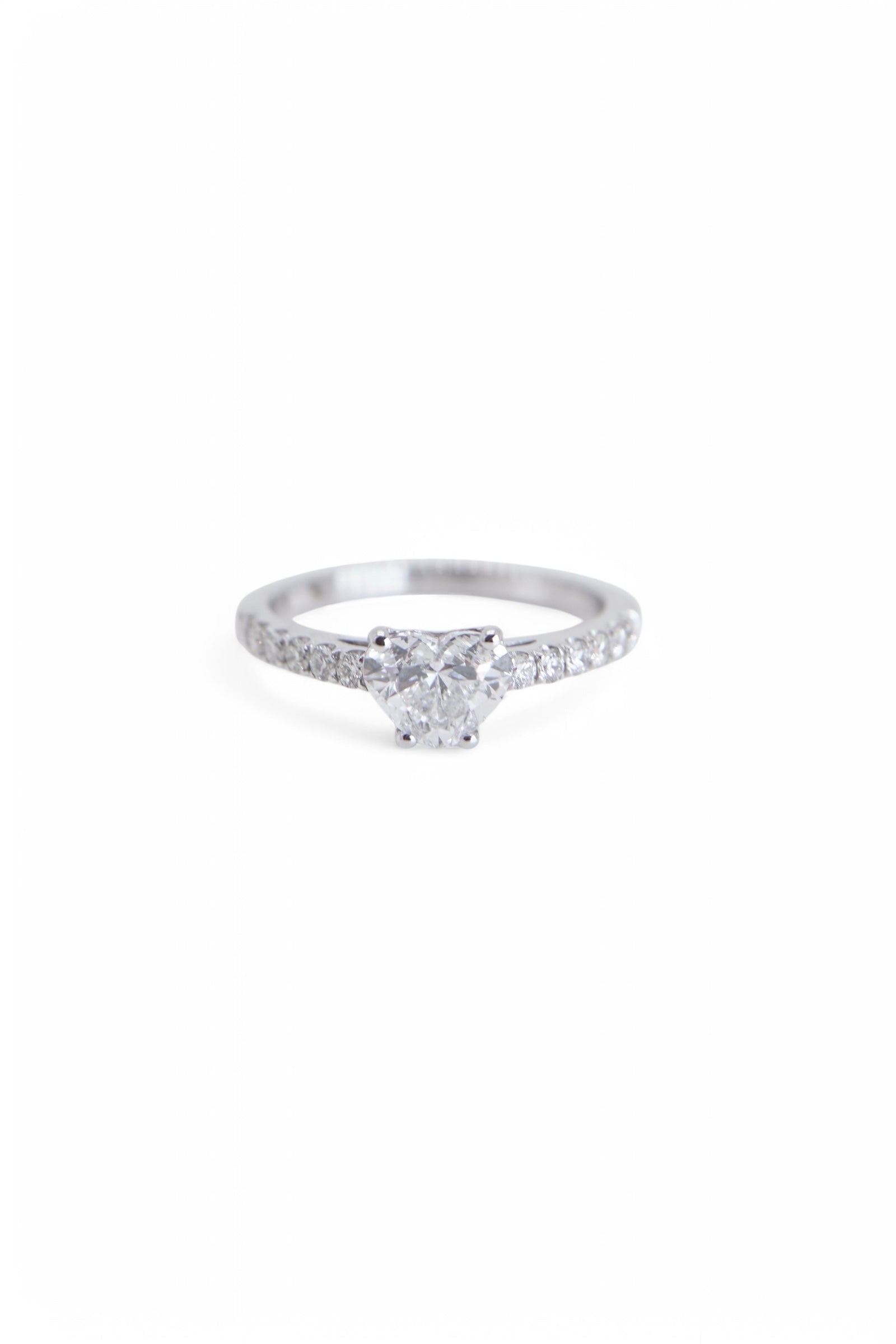 Anello con Diamante a Cuore