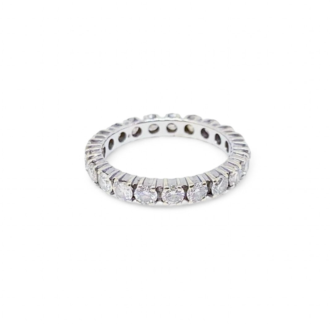 Anello Con Diamanti Modello Eternity